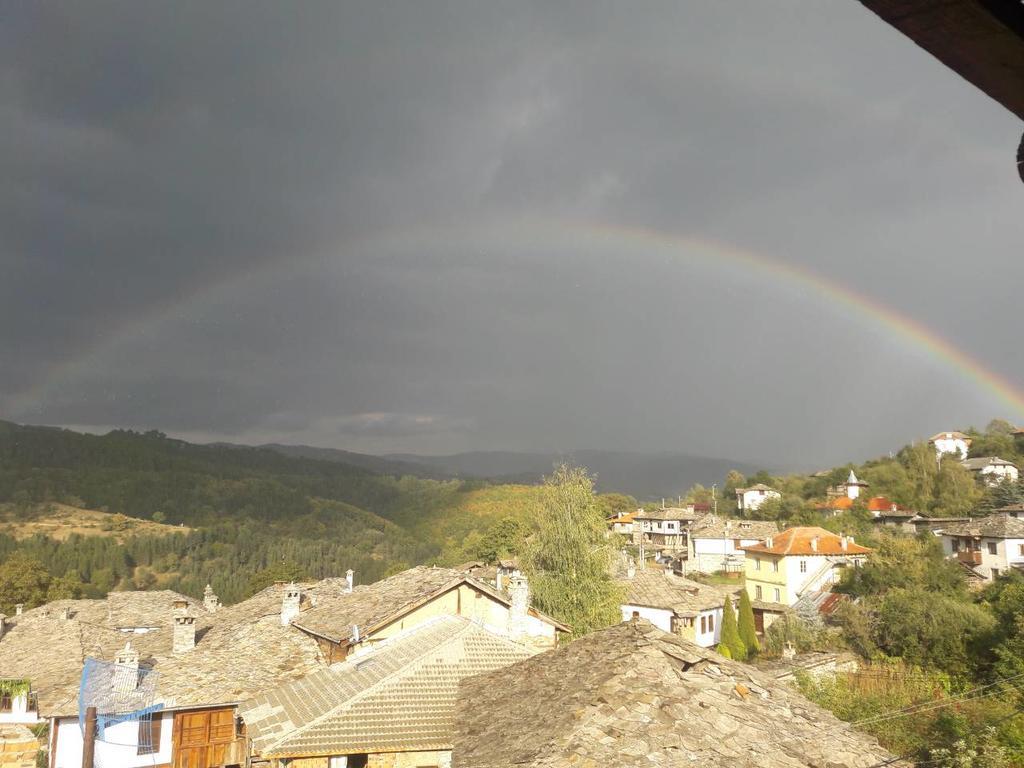 Sharkov Guest House Dolen  ภายนอก รูปภาพ