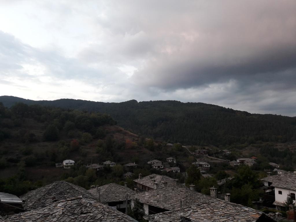Sharkov Guest House Dolen  ภายนอก รูปภาพ
