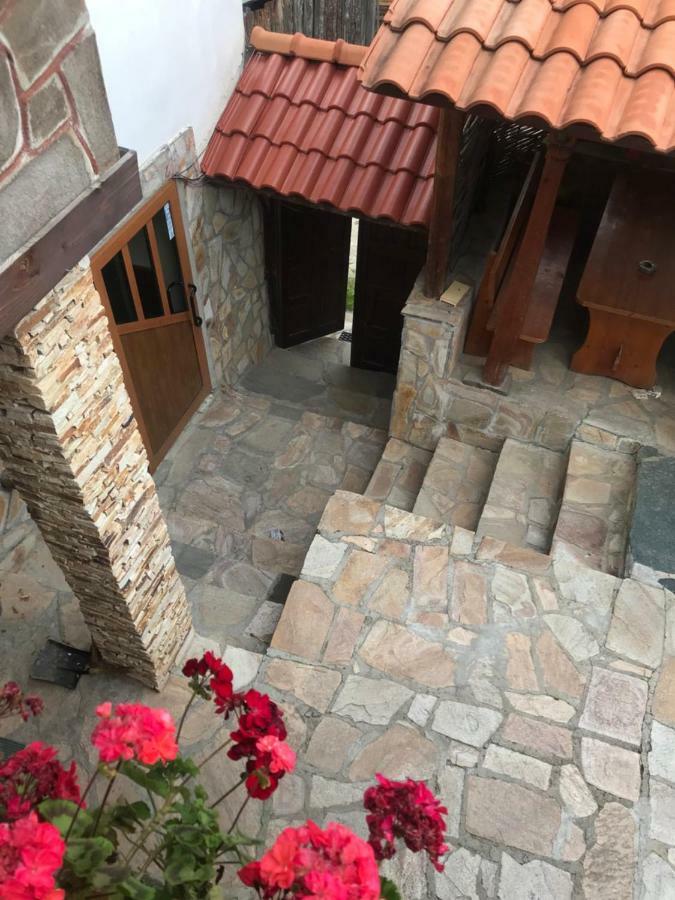Sharkov Guest House Dolen  ภายนอก รูปภาพ