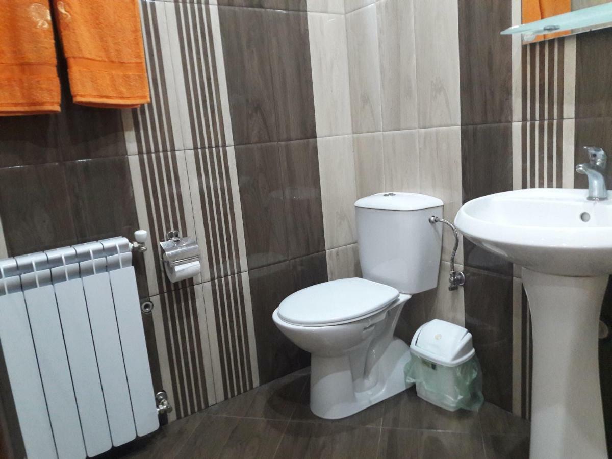 Sharkov Guest House Dolen  ภายนอก รูปภาพ